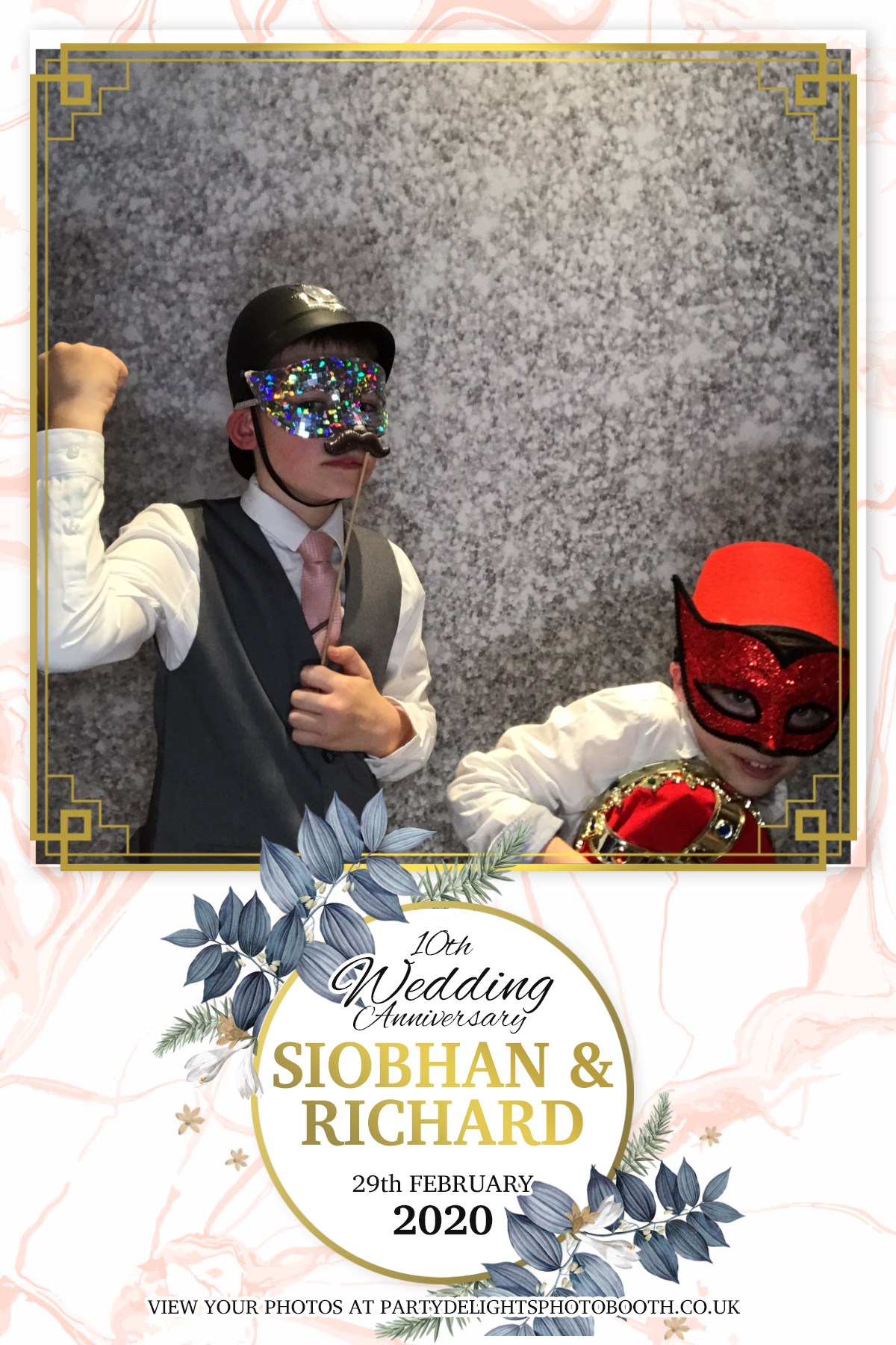 Siobhan and Richards Vow renewal  | View more photos from the event at gallery.partydelightsphotobooth.co.uk/u/PartyDelightsPhotoBooth/Siobhan-and-Richards-Vow-renewal